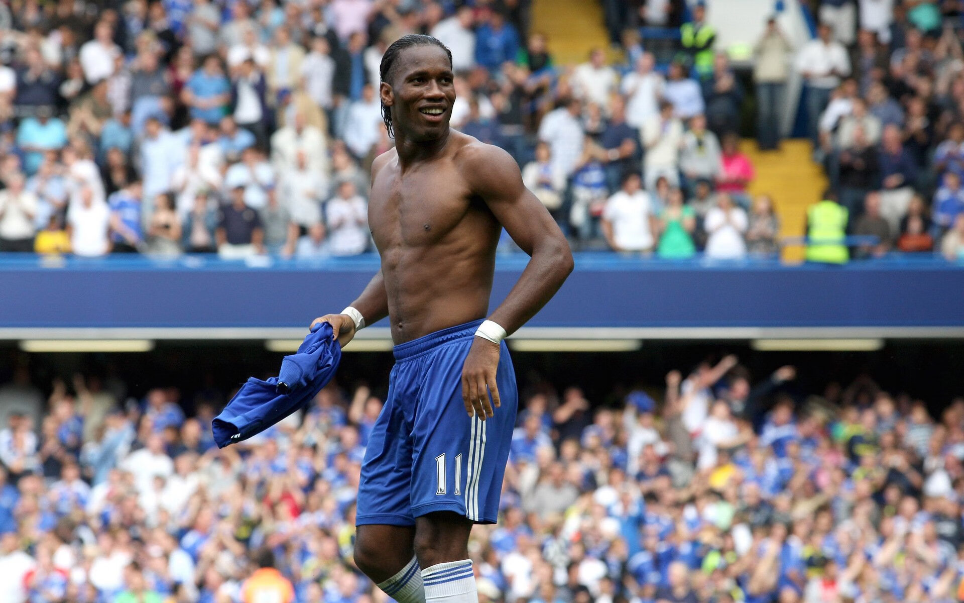 美国骑手安德烈安·莱尔在巴黎奥运会上与“Helix”马匹共同参赛,尽管未能晋级,但表现出色。